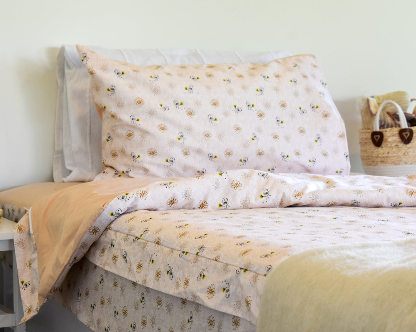 Tweety Bird King Single Zip-Up Bedding (Requires Zipasleep Inner)